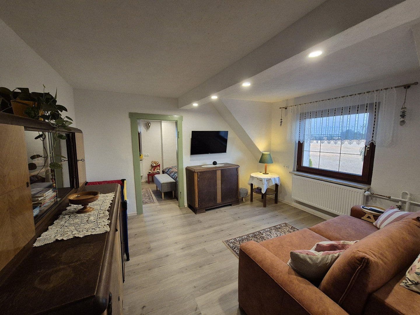 Prodej domu 270 m², pozemek 3.049 m², Annaburg, Sasko-Anhaltsko Prodej domu 270 m², pozemek 3.049 m², Annaburg, Sasko-Anhaltsko