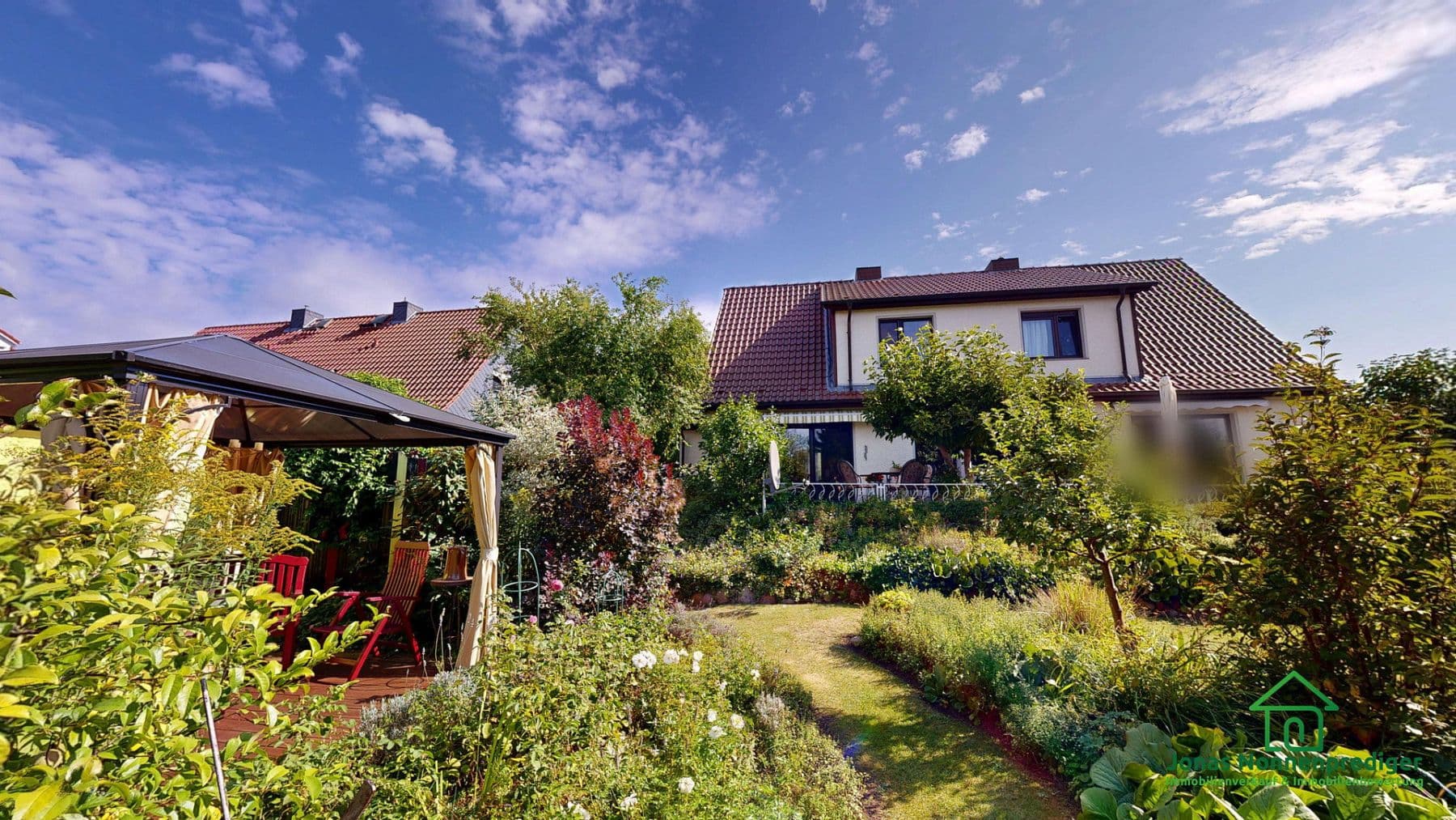 Prodej domu 103 m², pozemek 477 m², Berliner Straße 50, Grabow, Mecklenburg-Vorpommern Prodej domu 103 m², pozemek 477 m², Berliner Straße 50, Grabow, Mecklenburg-Vorpommern