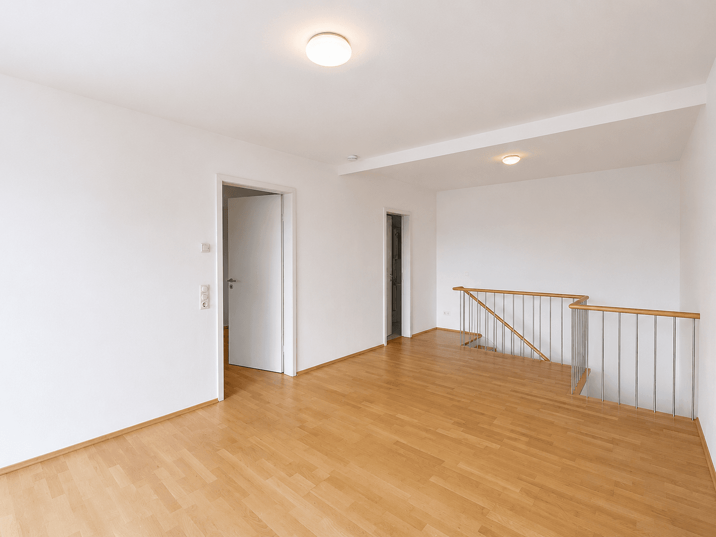 Pronájem bytu 3+1 115 m², Wiesbaden, Hessen Pronájem bytu 3+1 115 m², Wiesbaden, Hessen