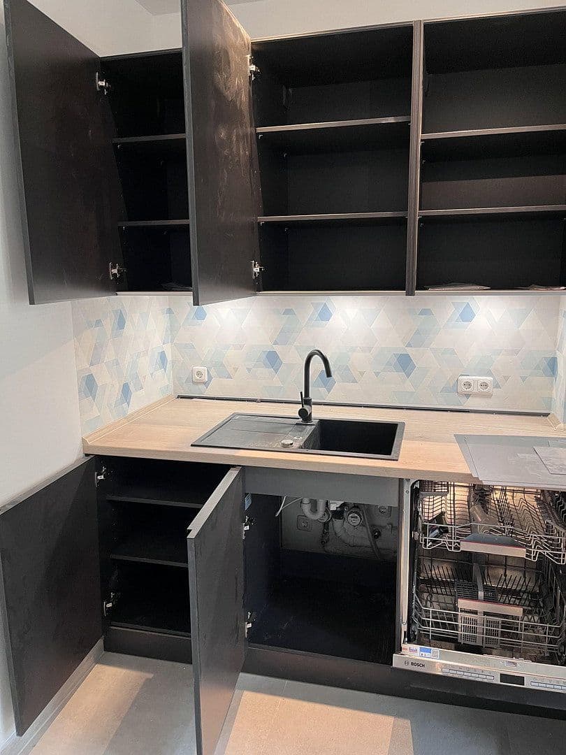 Pronájem bytu 2+1 55 m², Nordendstrasse 18, Frankfurt am Main, Hessen Pronájem bytu 2+1 55 m², Nordendstrasse 18, Frankfurt am Main, Hessen