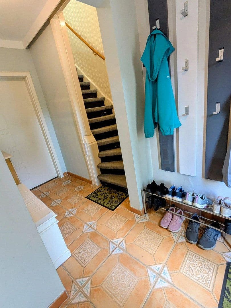 Prodej domu 194 m², pozemek 800 m², Elmshorn, Šlesvicko-Holštýnsko Prodej domu 194 m², pozemek 800 m², Elmshorn, Šlesvicko-Holštýnsko