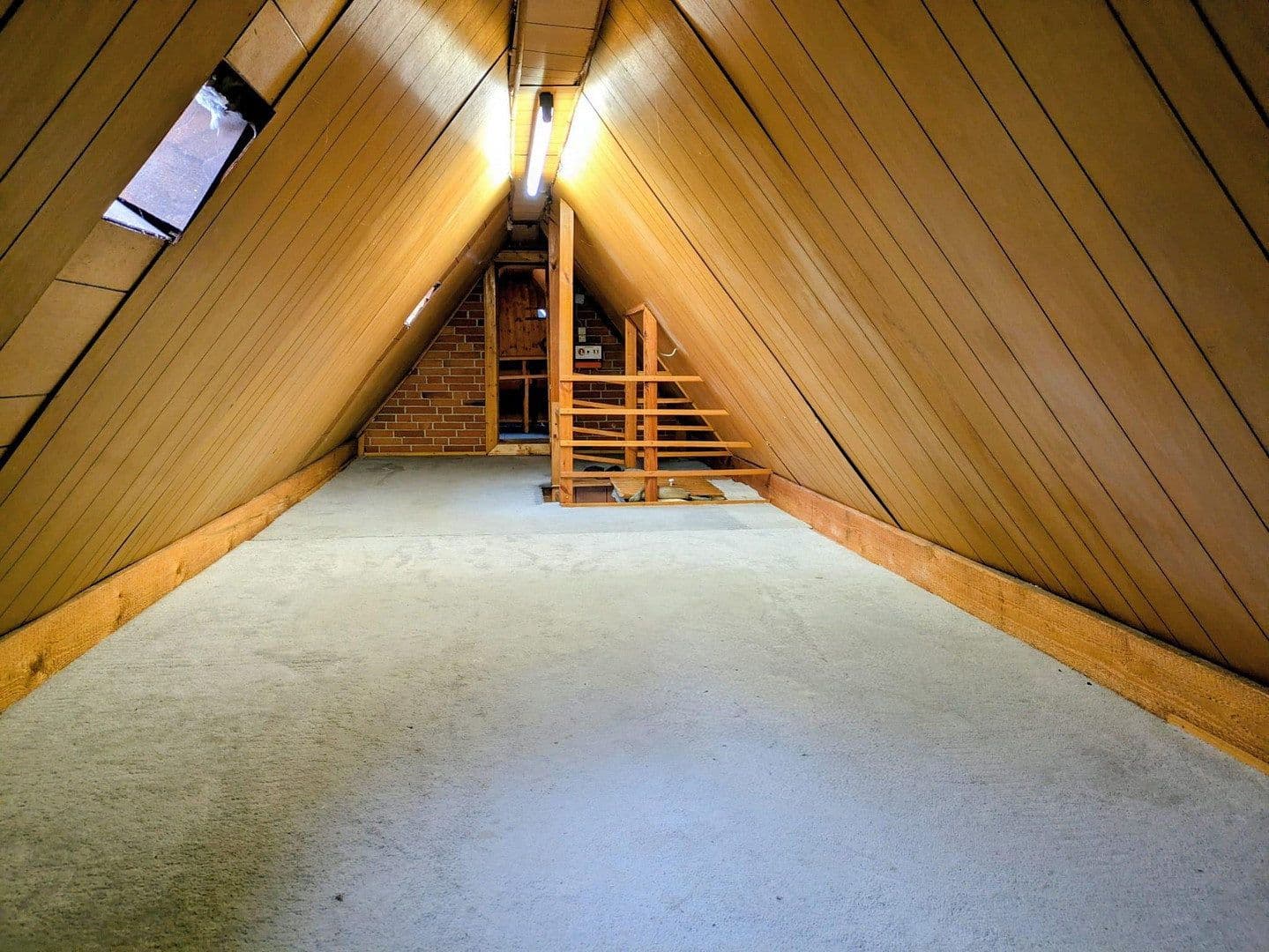 Prodej domu 194 m², pozemek 800 m², Elmshorn, Šlesvicko-Holštýnsko Prodej domu 194 m², pozemek 800 m², Elmshorn, Šlesvicko-Holštýnsko