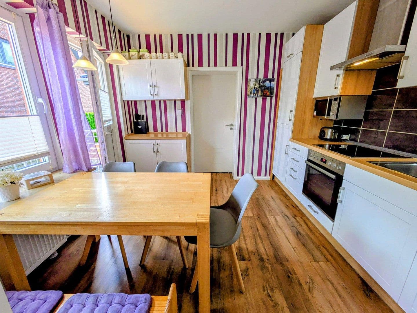Prodej domu 194 m², pozemek 800 m², Elmshorn, Šlesvicko-Holštýnsko Prodej domu 194 m², pozemek 800 m², Elmshorn, Šlesvicko-Holštýnsko