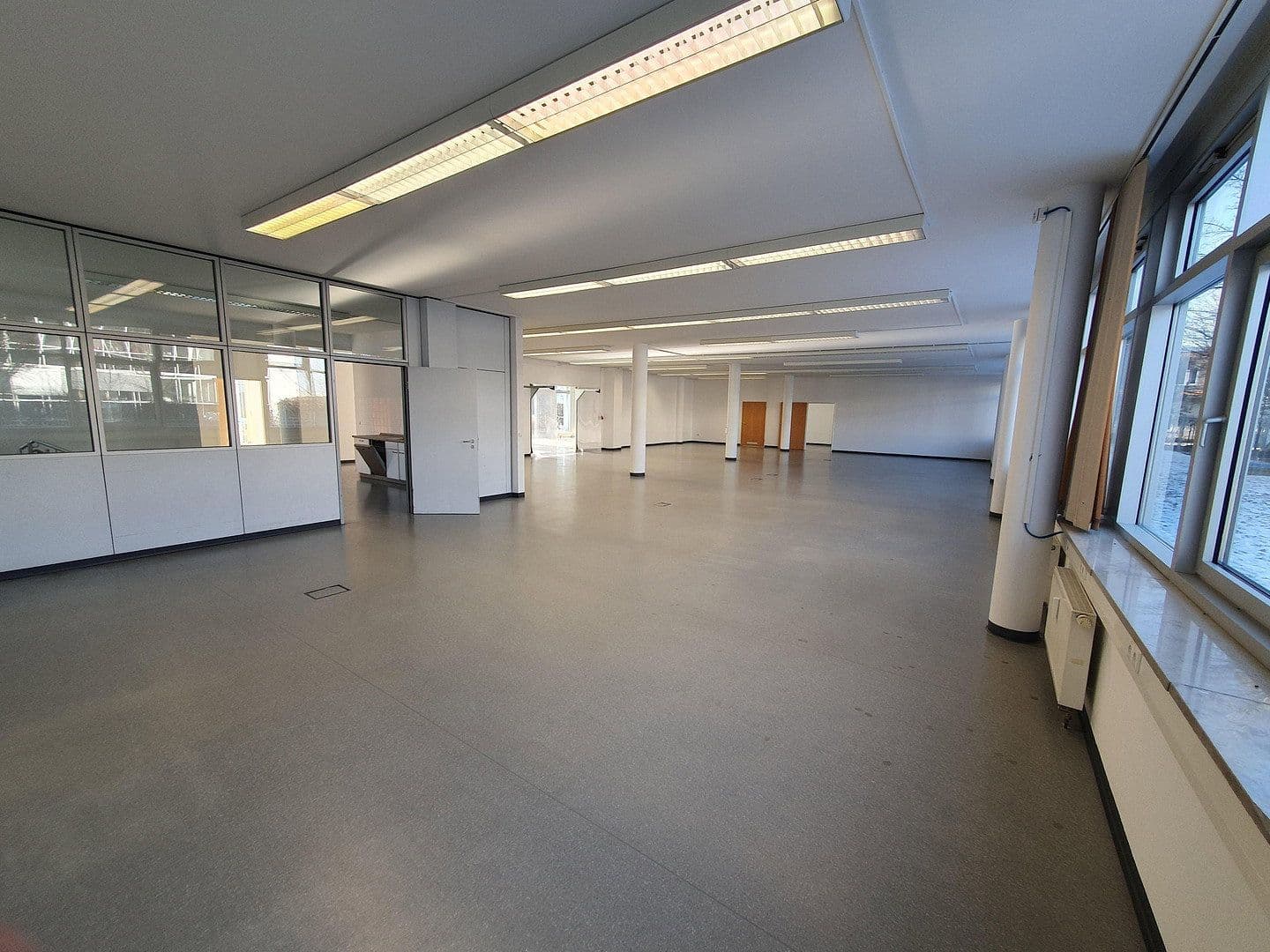 Pronájem kanceláře 512 m², Baldhamer Straße 39, Vaterstetten, Bavorsko Pronájem kanceláře 512 m², Baldhamer Straße 39, Vaterstetten, Bavorsko