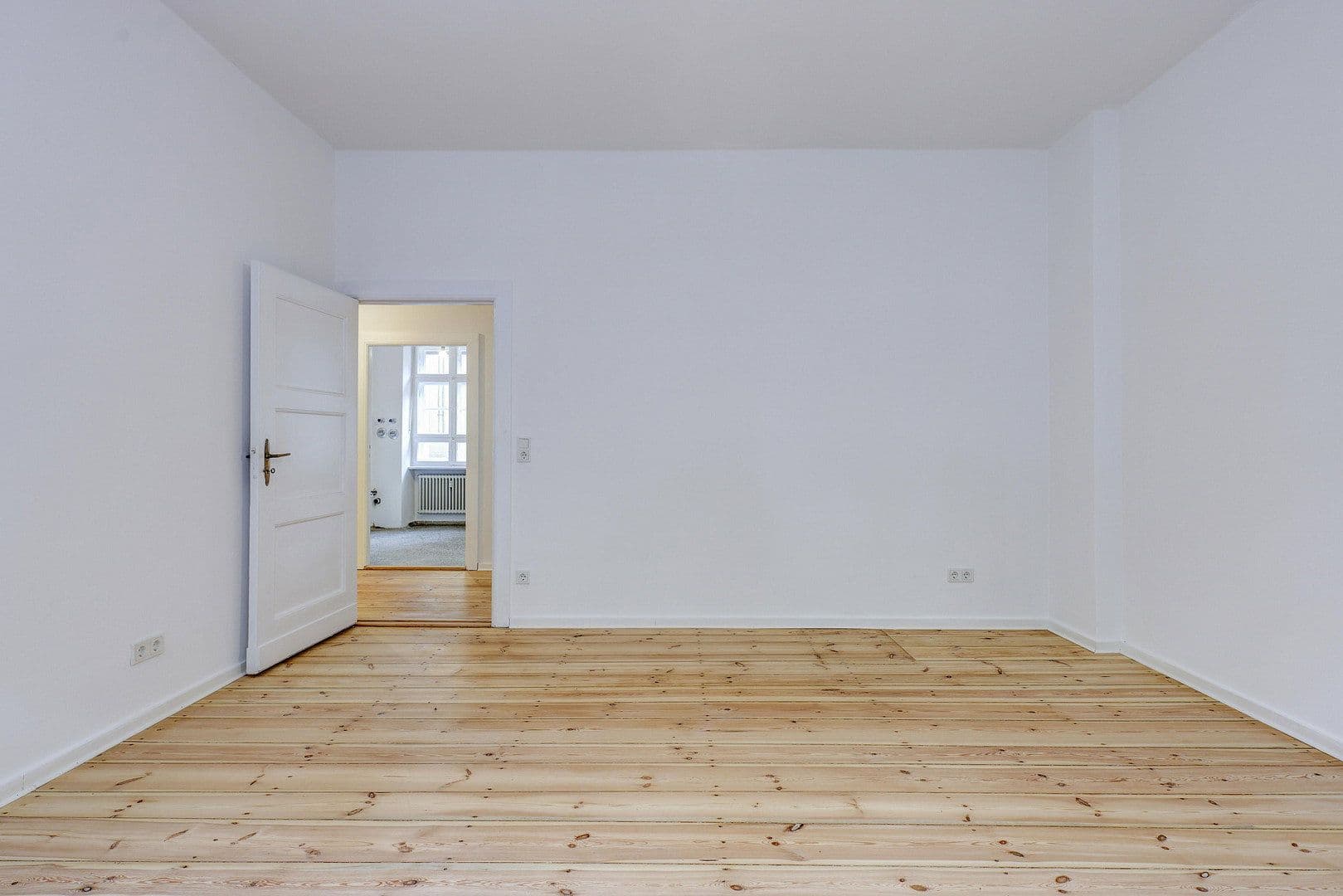 Prodej bytu 2+1 59 m², Herschelstraße 6a, Berlin, Berlín Prodej bytu 2+1 59 m², Herschelstraße 6a, Berlin, Berlín