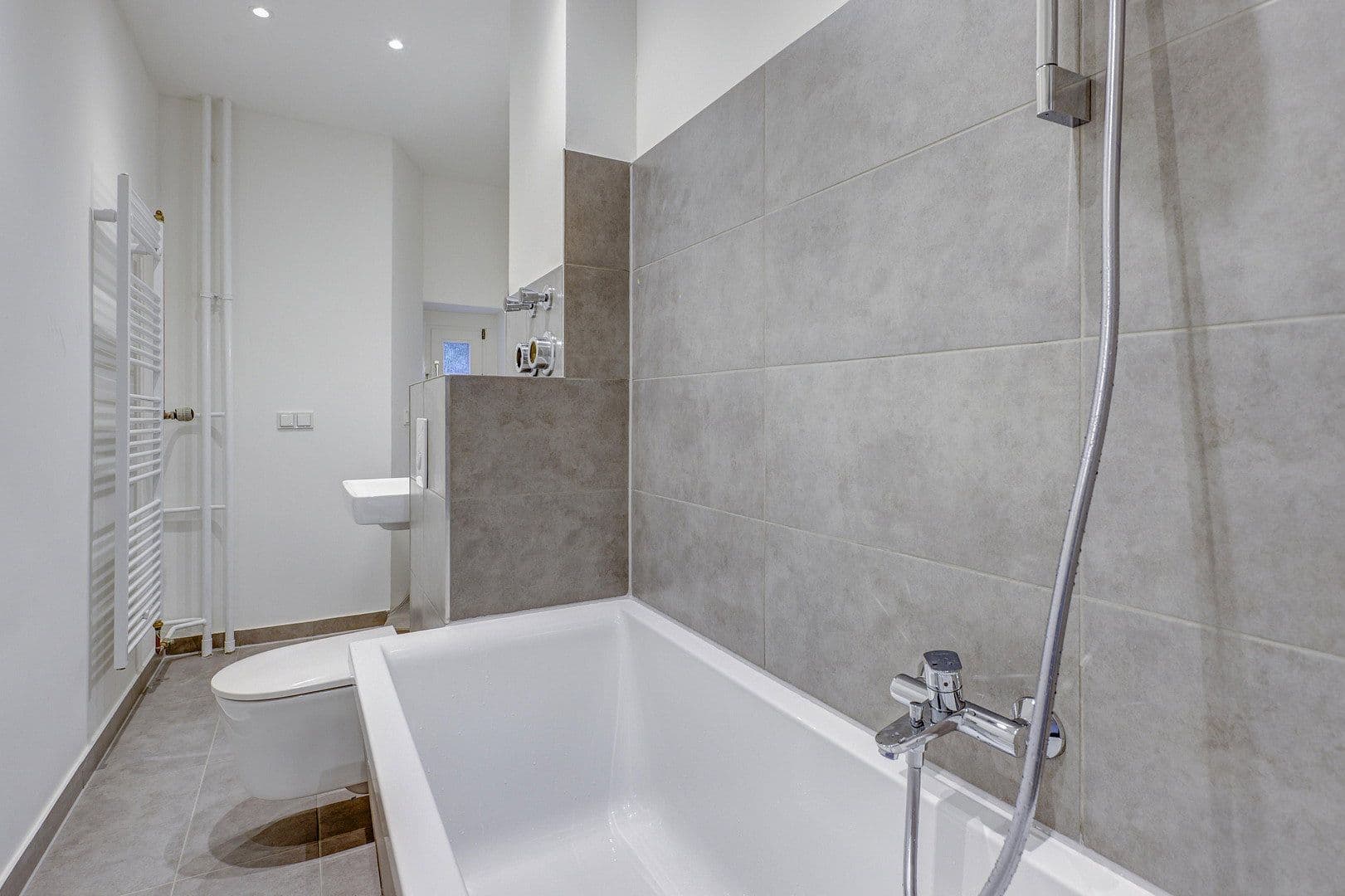 Prodej bytu 2+1 59 m², Herschelstraße 6a, Berlin, Berlín Prodej bytu 2+1 59 m², Herschelstraße 6a, Berlin, Berlín
