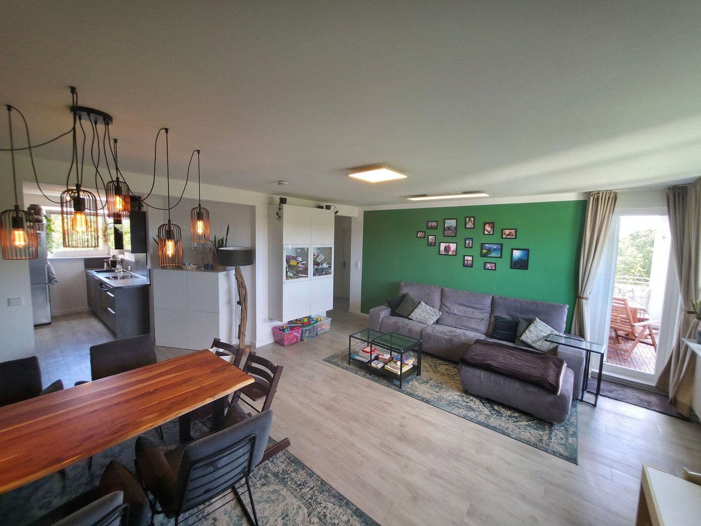 Prodej bytu 4+1 92 m², Karl-Lerbs-Straße 1, Bremen, Bremen Prodej bytu 4+1 92 m², Karl-Lerbs-Straße 1, Bremen, Bremen