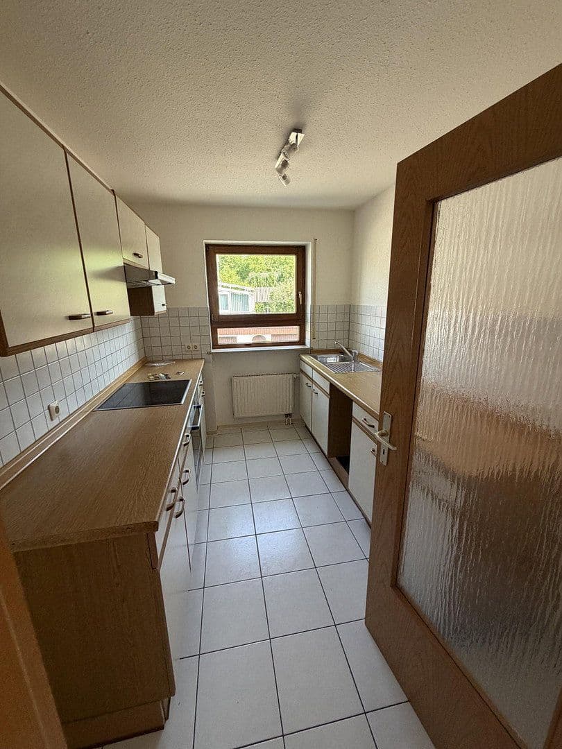 Prodej bytu 4+1 97 m², Alte Schulstr. 11, Zimmern ob Rottweil, Bádensko-Württembersko Prodej bytu 4+1 97 m², Alte Schulstr. 11, Zimmern ob Rottweil, Bádensko-Württembersko