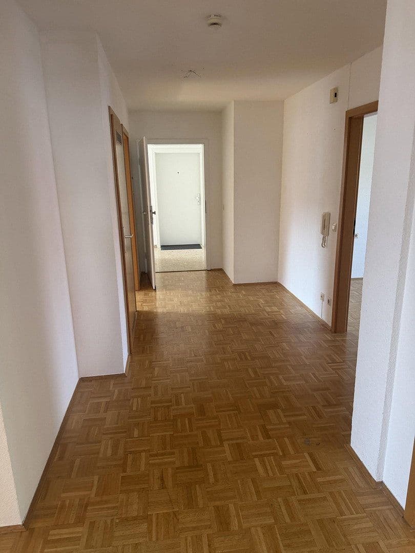 Prodej bytu 4+1 97 m², Alte Schulstr. 11, Zimmern ob Rottweil, Bádensko-Württembersko Prodej bytu 4+1 97 m², Alte Schulstr. 11, Zimmern ob Rottweil, Bádensko-Württembersko