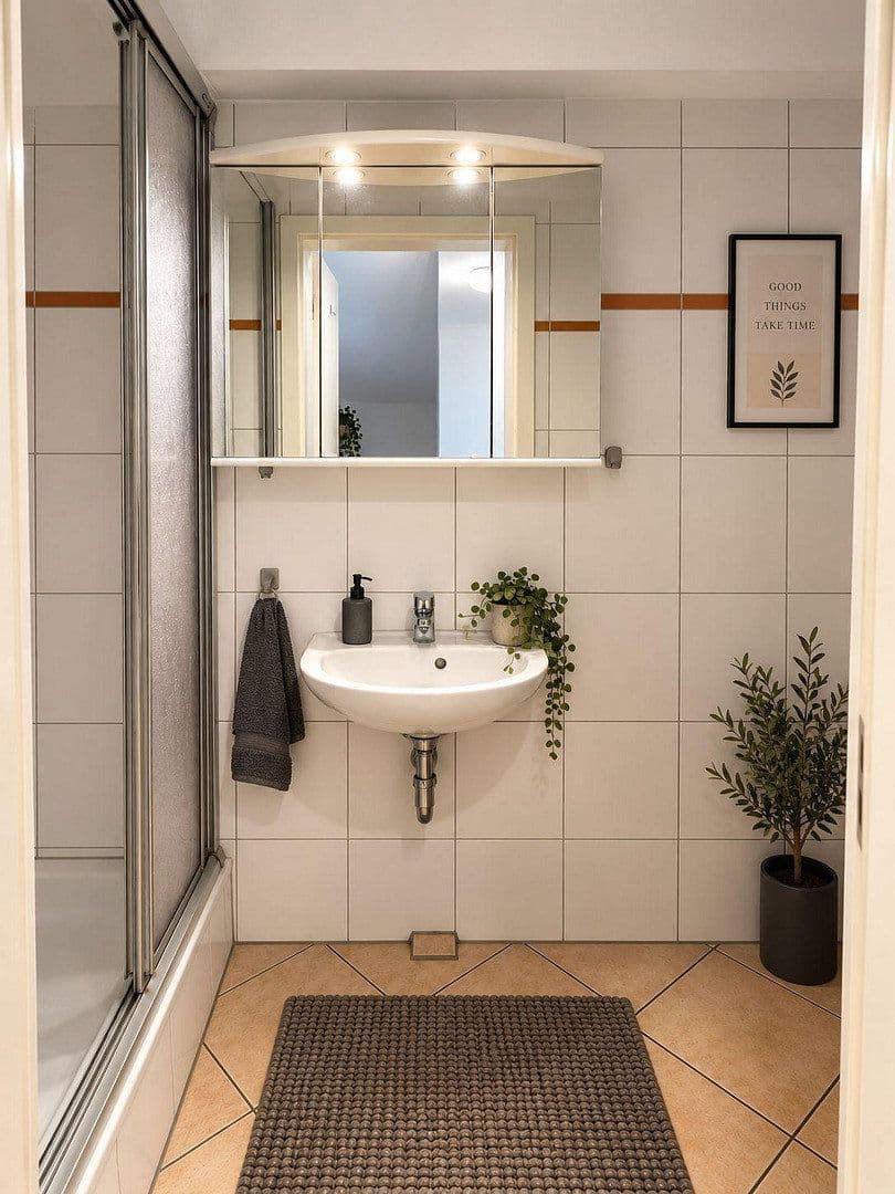 Pronájem bytu 2+1 38 m², Viehtrift 23, Köln, Severní Porýní-Vestfálsko Pronájem bytu 2+1 38 m², Viehtrift 23, Köln, Severní Porýní-Vestfálsko