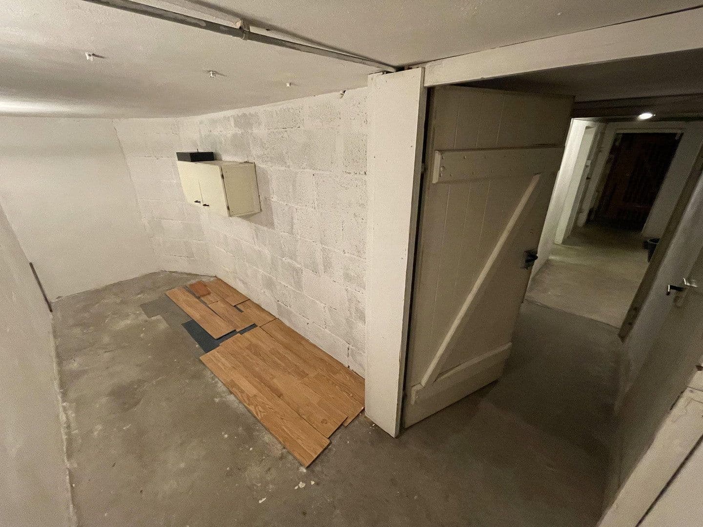 Pronájem bytu 3+1 55 m², Stuttgart, Bádensko-Württembersko Pronájem bytu 3+1 55 m², Stuttgart, Bádensko-Württembersko
