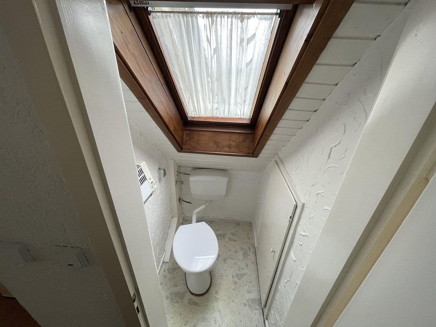 Pronájem bytu 3+1 55 m², Stuttgart, Bádensko-Württembersko Pronájem bytu 3+1 55 m², Stuttgart, Bádensko-Württembersko