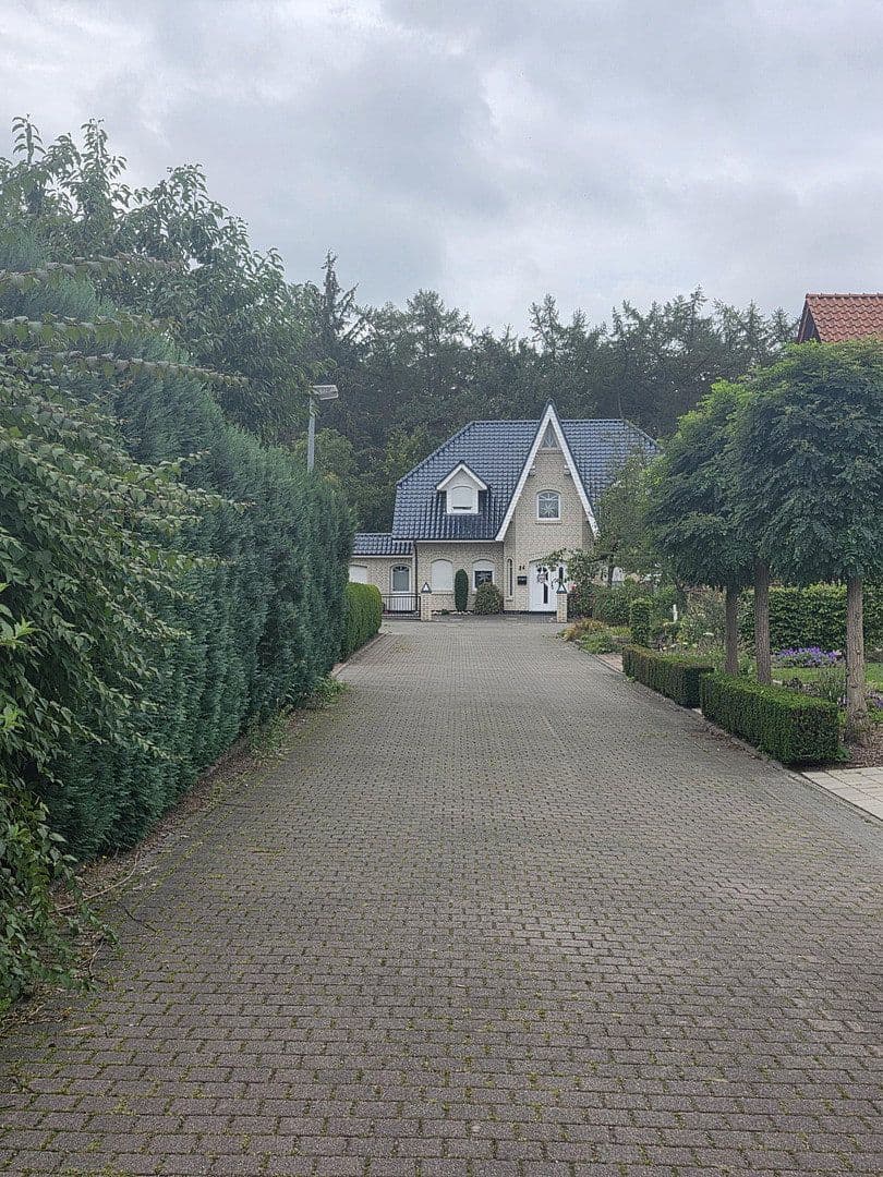 Prodej domu 169 m², pozemek 724 m², Cloppenburg, Dolní Sasko Prodej domu 169 m², pozemek 724 m², Cloppenburg, Dolní Sasko