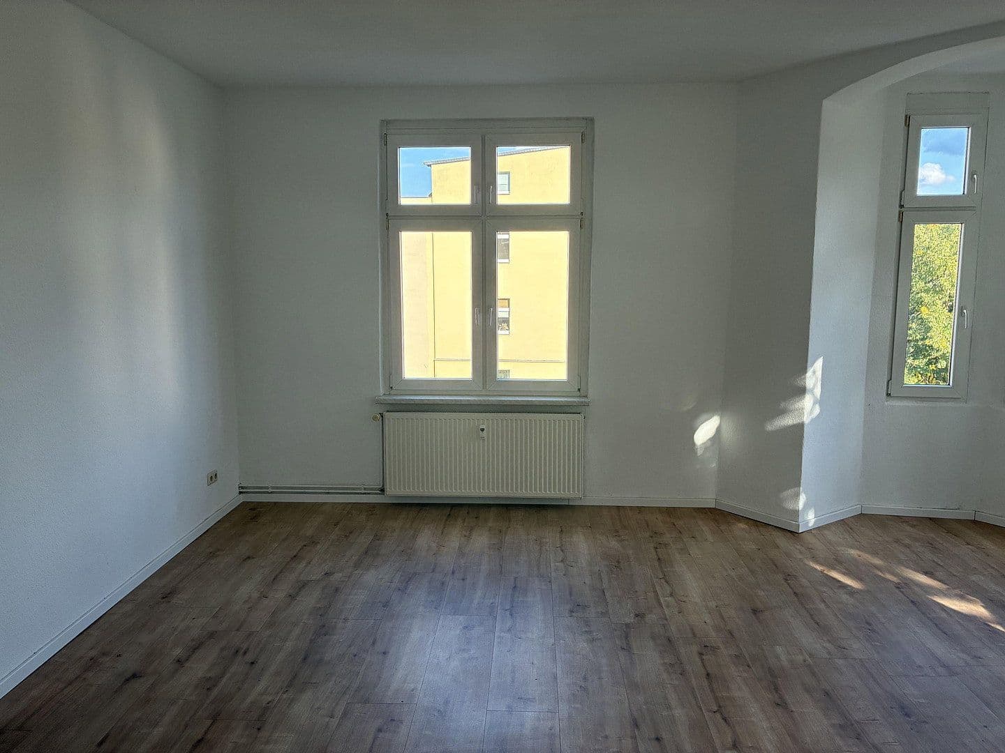 Pronájem bytu 2+1 74 m², Werderstr. 30, Dessau-Rosslau, Sasko-Anhaltsko Pronájem bytu 2+1 74 m², Werderstr. 30, Dessau-Rosslau, Sasko-Anhaltsko