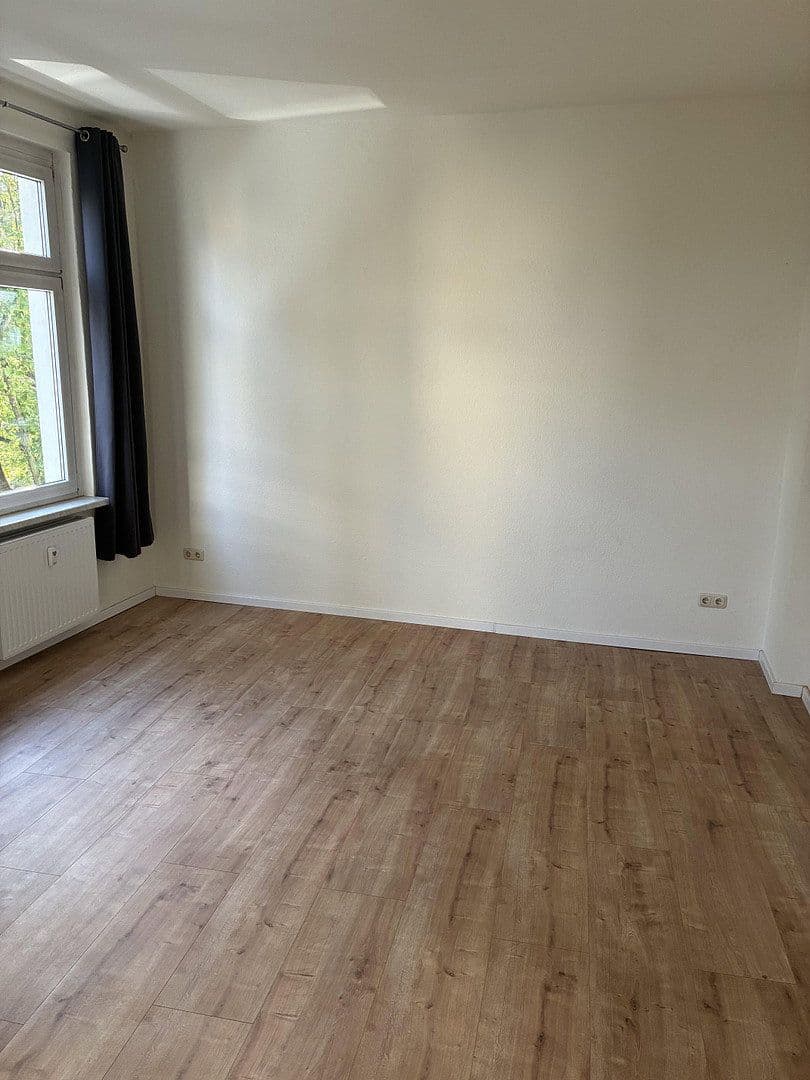 Pronájem bytu 2+1 74 m², Werderstr. 30, Dessau-Rosslau, Sasko-Anhaltsko Pronájem bytu 2+1 74 m², Werderstr. 30, Dessau-Rosslau, Sasko-Anhaltsko