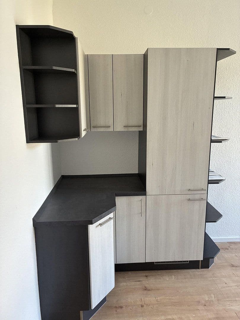Pronájem bytu 2+1 74 m², Werderstr. 30, Dessau-Rosslau, Sasko-Anhaltsko Pronájem bytu 2+1 74 m², Werderstr. 30, Dessau-Rosslau, Sasko-Anhaltsko