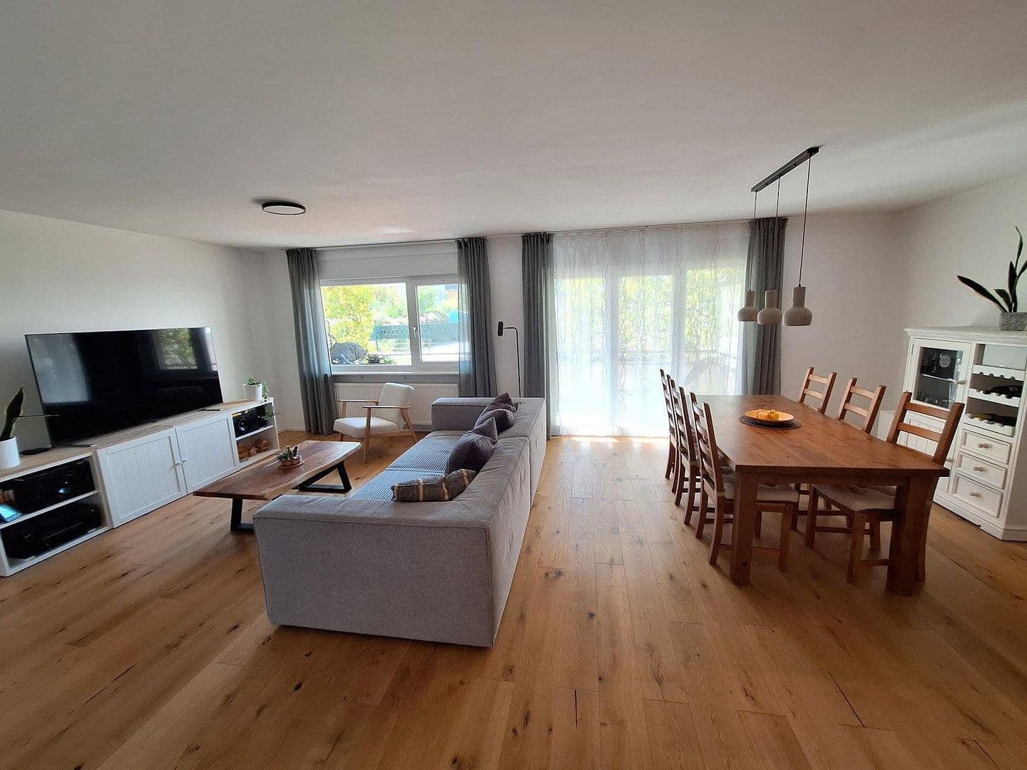 Prodej bytu 3+1 95 m², Karlsruhe, Bádensko-Württembersko Prodej bytu 3+1 95 m², Karlsruhe, Bádensko-Württembersko