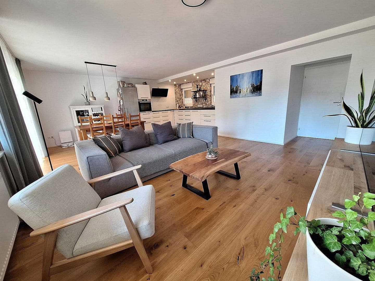 Prodej bytu 3+1 95 m², Karlsruhe, Bádensko-Württembersko Prodej bytu 3+1 95 m², Karlsruhe, Bádensko-Württembersko