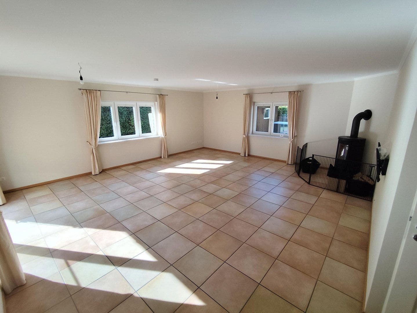 Pronájem domu 154 m², pozemek 755 m², Flensburg, Šlesvicko-Holštýnsko Pronájem domu 154 m², pozemek 755 m², Flensburg, Šlesvicko-Holštýnsko