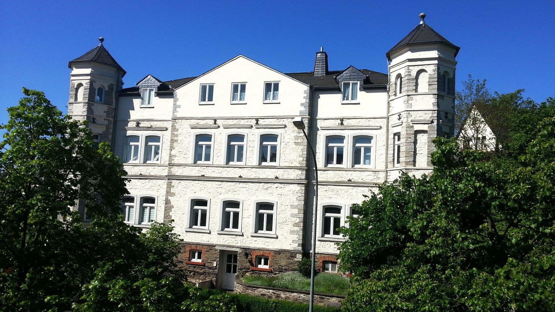 Pronájem bytu 2+1 75 m², Limburger Str. 25, Weilburg, Hessen Pronájem bytu 2+1 75 m², Limburger Str. 25, Weilburg, Hessen