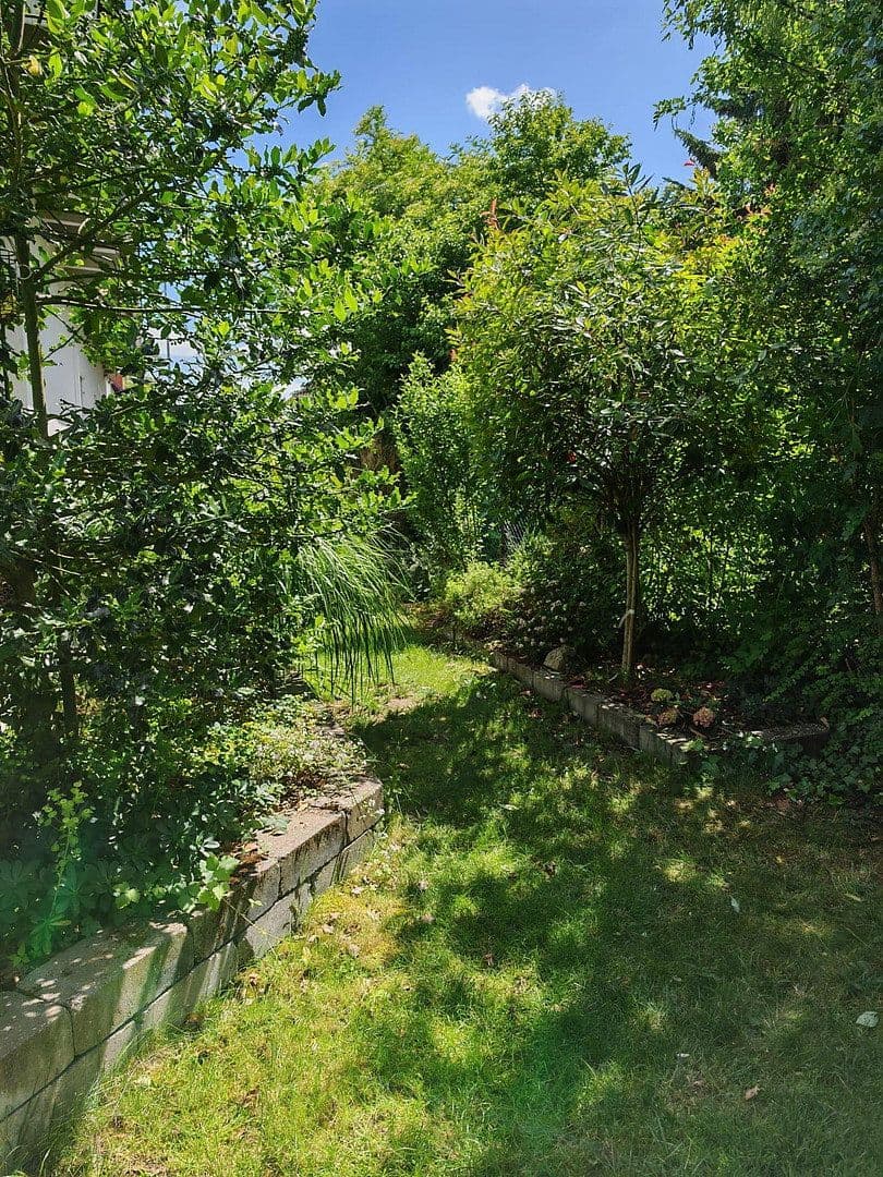 Prodej domu 170 m², pozemek 558 m², Harxheim, Porýní-Falc Prodej domu 170 m², pozemek 558 m², Harxheim, Porýní-Falc