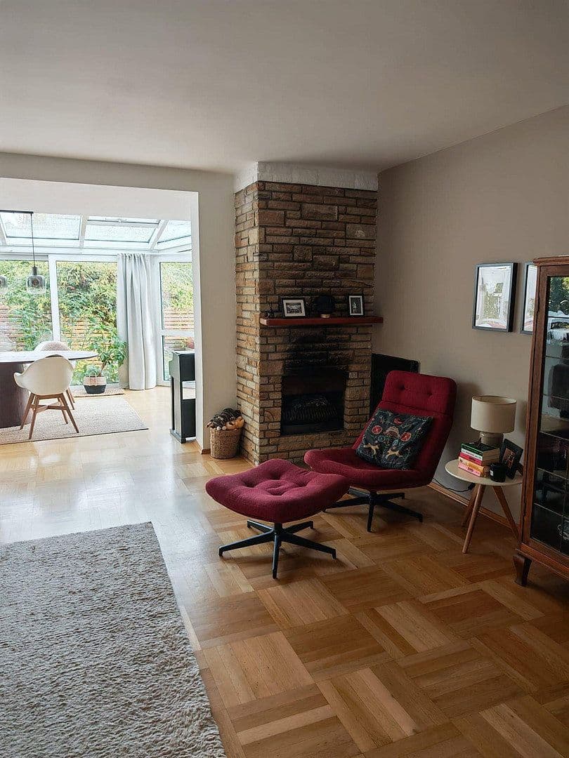 Prodej domu 170 m², pozemek 558 m², Harxheim, Porýní-Falc Prodej domu 170 m², pozemek 558 m², Harxheim, Porýní-Falc