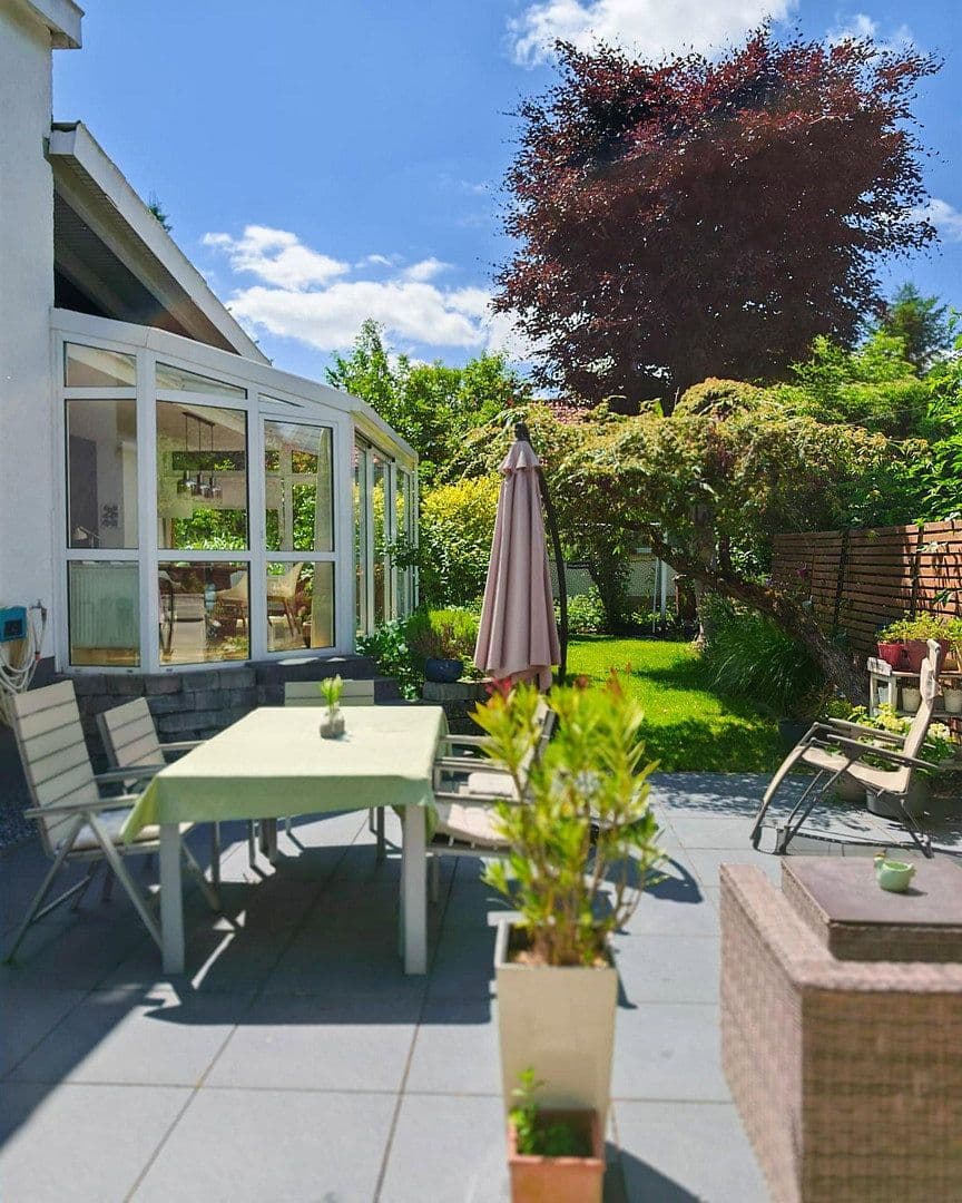 Prodej domu 170 m², pozemek 558 m², Harxheim, Porýní-Falc Prodej domu 170 m², pozemek 558 m², Harxheim, Porýní-Falc