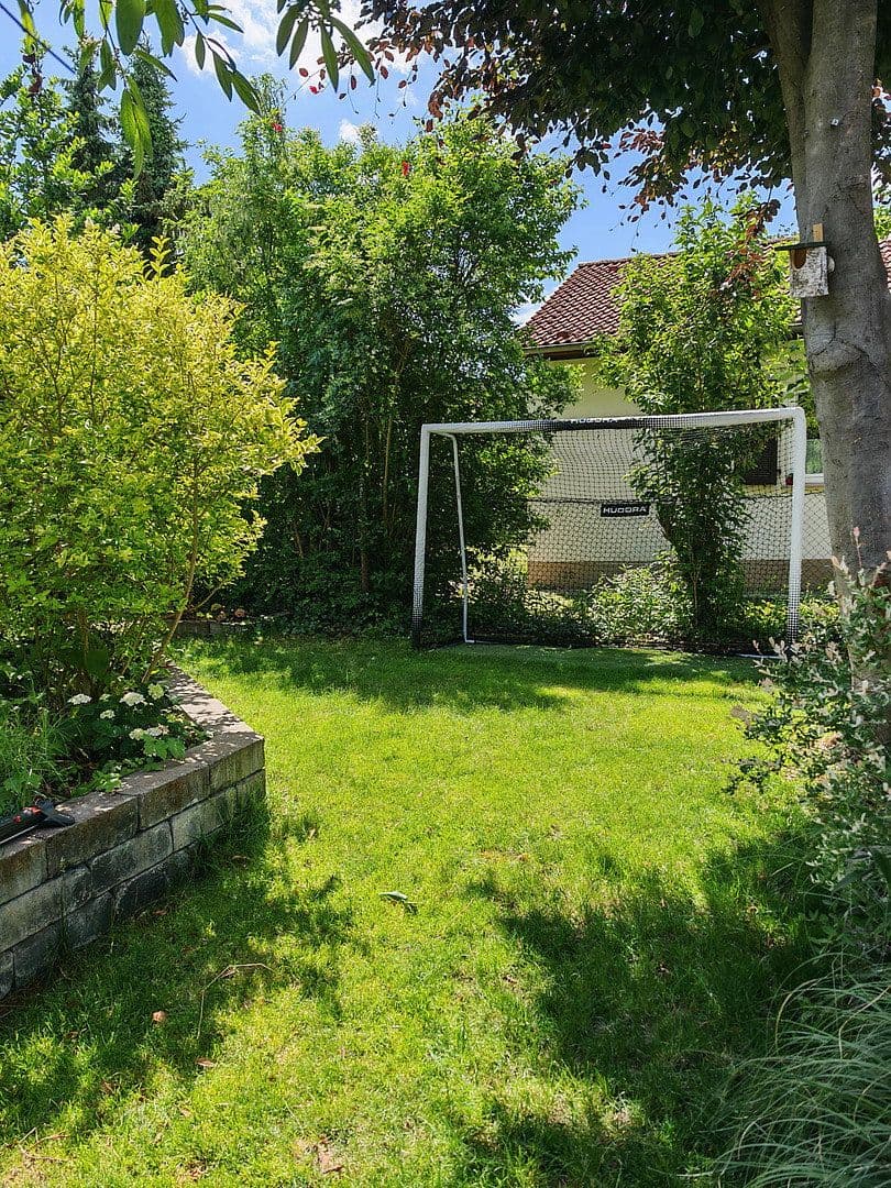 Prodej domu 170 m², pozemek 558 m², Harxheim, Porýní-Falc Prodej domu 170 m², pozemek 558 m², Harxheim, Porýní-Falc