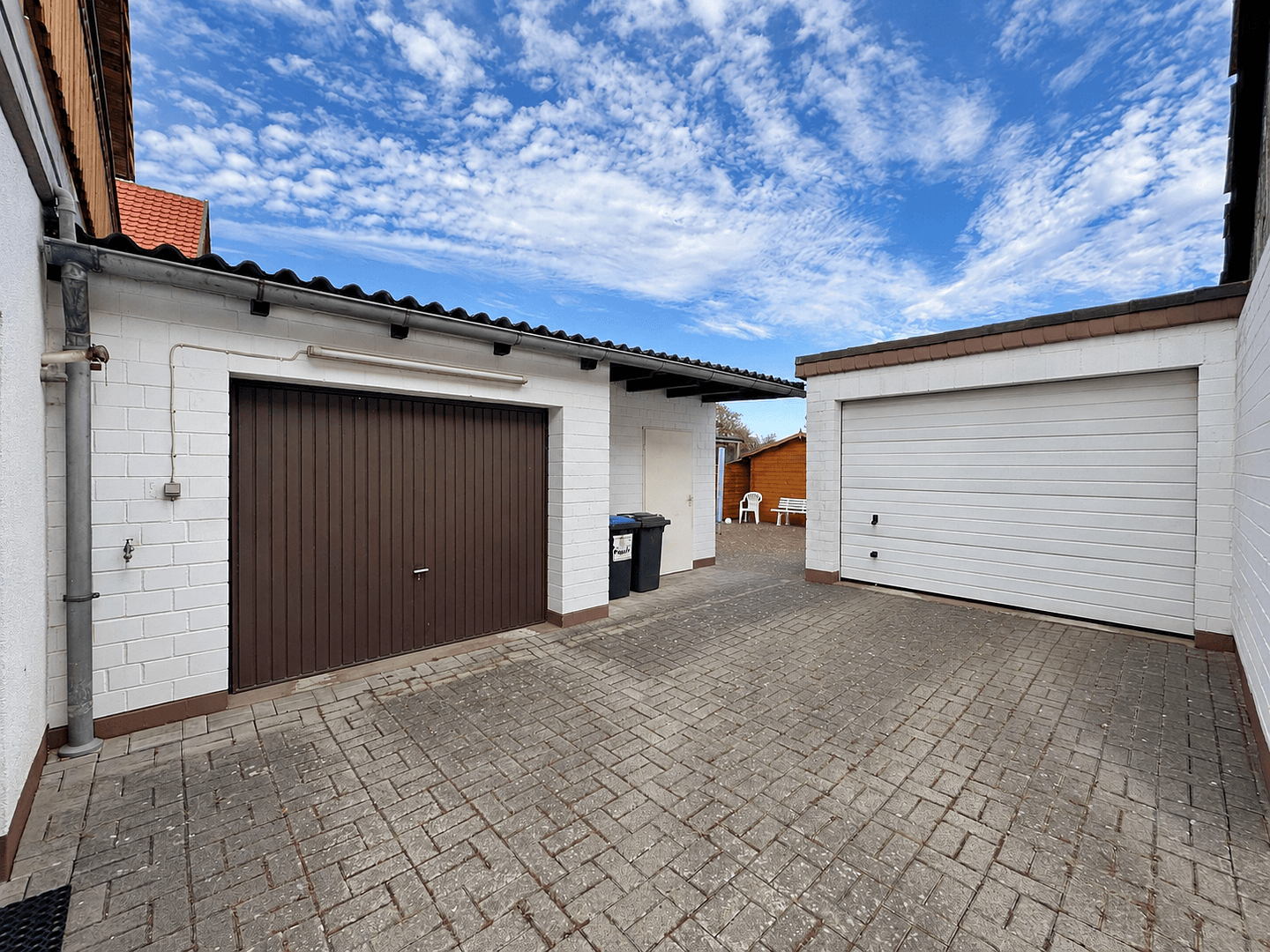 Prodej domu 247 m², pozemek 811 m², Lange Reihe 37, Katlenburg-Lindau, Dolní Sasko Prodej domu 247 m², pozemek 811 m², Lange Reihe 37, Katlenburg-Lindau, Dolní Sasko