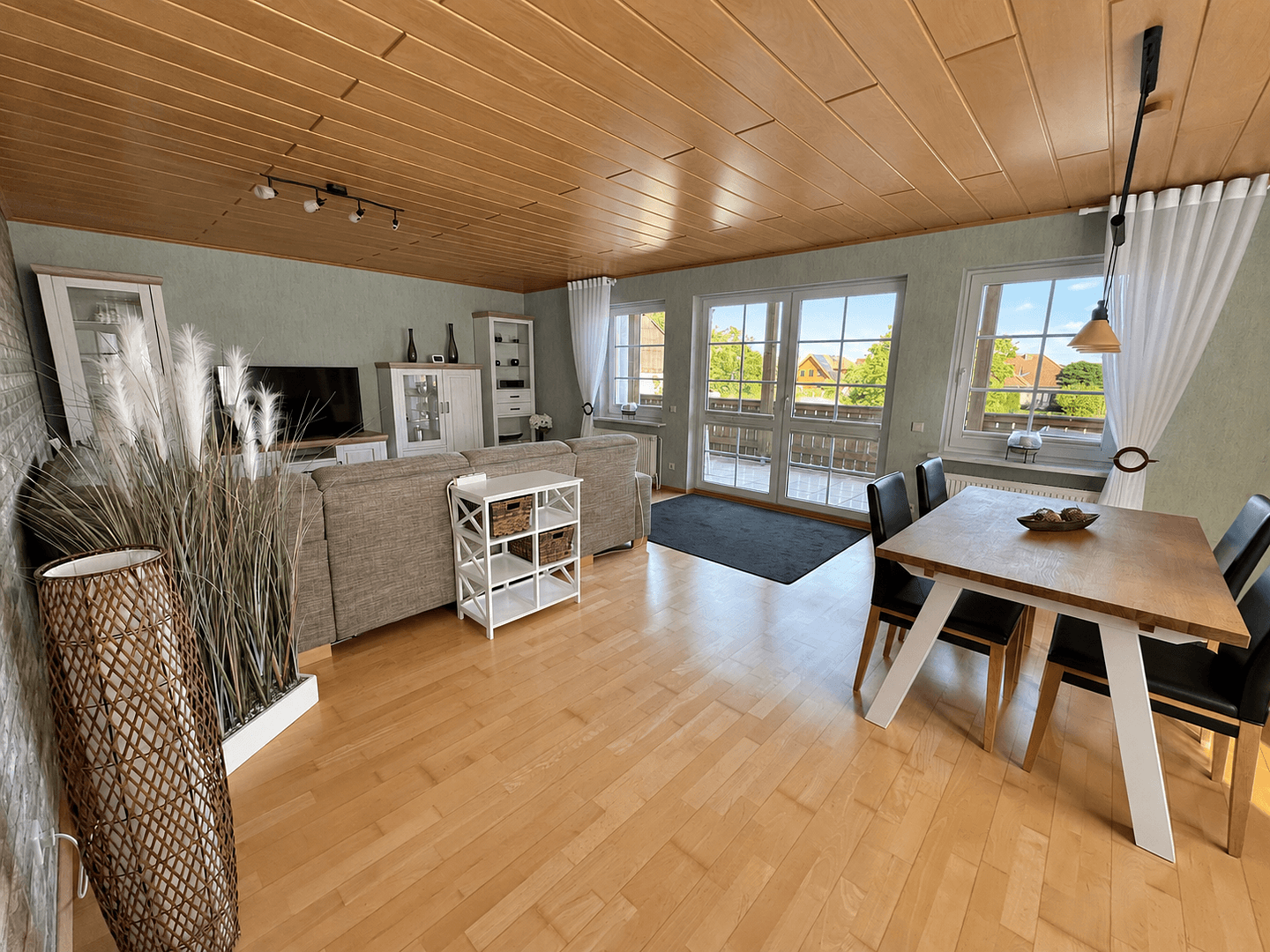 Prodej domu 247 m², pozemek 811 m², Lange Reihe 37, Katlenburg-Lindau, Dolní Sasko Prodej domu 247 m², pozemek 811 m², Lange Reihe 37, Katlenburg-Lindau, Dolní Sasko
