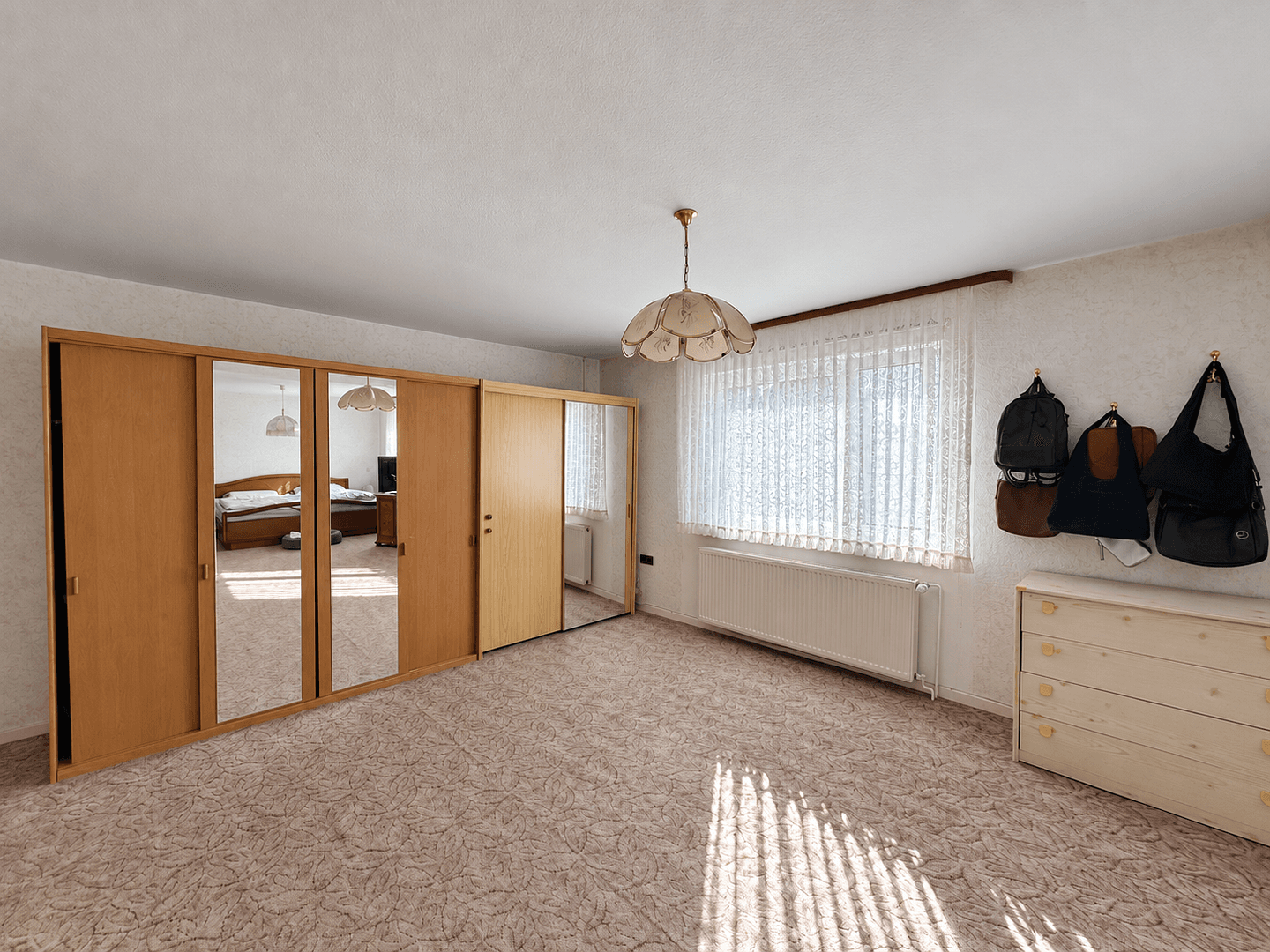 Prodej domu 247 m², pozemek 811 m², Lange Reihe 37, Katlenburg-Lindau, Dolní Sasko Prodej domu 247 m², pozemek 811 m², Lange Reihe 37, Katlenburg-Lindau, Dolní Sasko