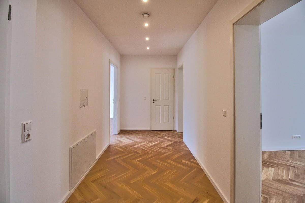 Pronájem bytu 3+1 75 m², Leipzig, Sasko Pronájem bytu 3+1 75 m², Leipzig, Sasko