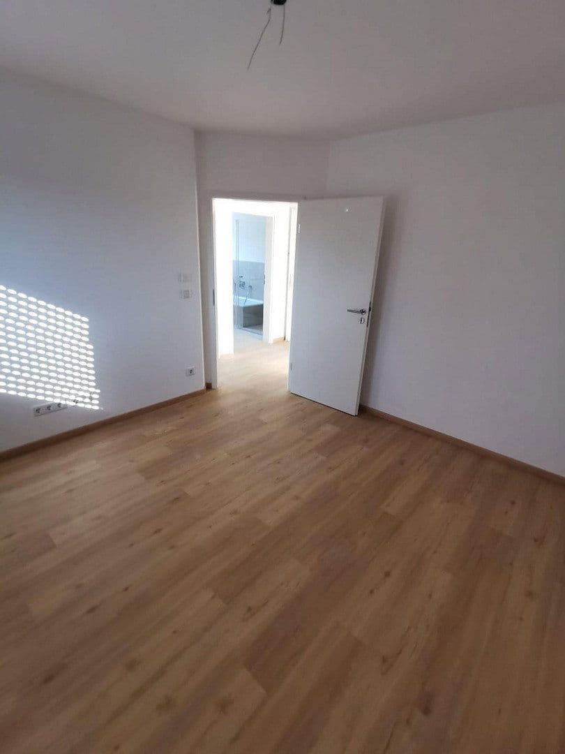Pronájem bytu 3+1 72 m², Ingolstadt, Bavorsko Pronájem bytu 3+1 72 m², Ingolstadt, Bavorsko