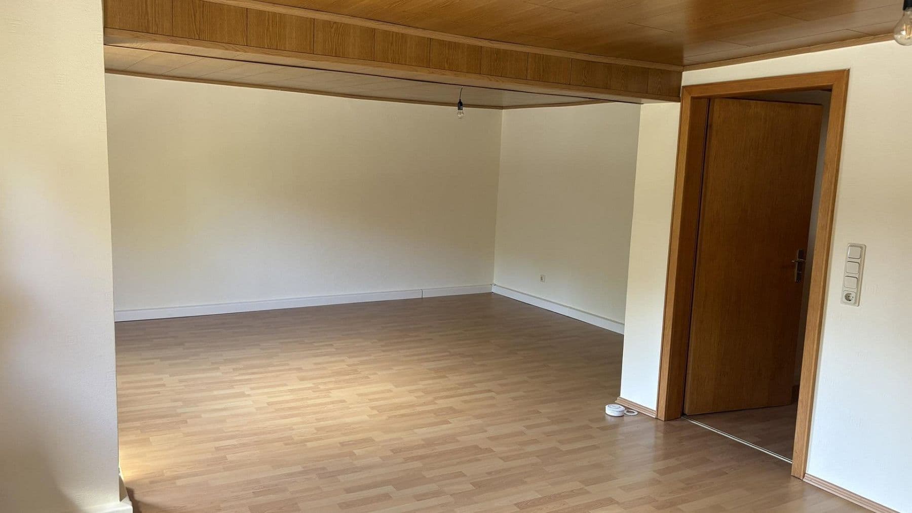 Pronájem bytu 2+1 69 m², Wiehl, Severní Porýní-Vestfálsko Pronájem bytu 2+1 69 m², Wiehl, Severní Porýní-Vestfálsko