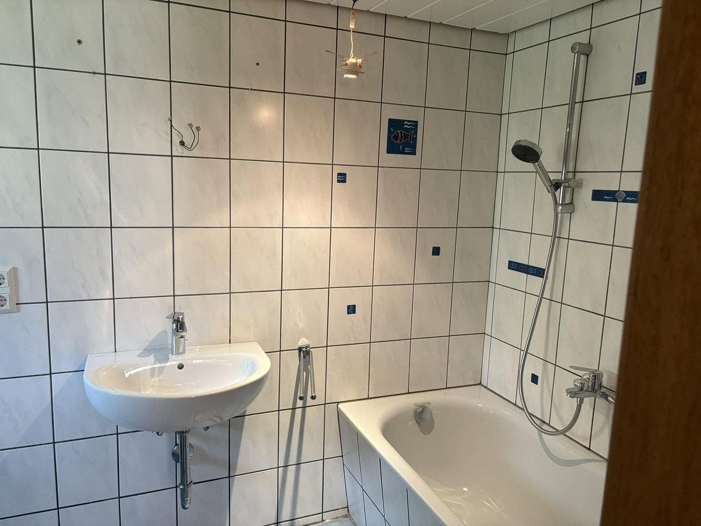 Pronájem bytu 2+1 69 m², Wiehl, Severní Porýní-Vestfálsko Pronájem bytu 2+1 69 m², Wiehl, Severní Porýní-Vestfálsko
