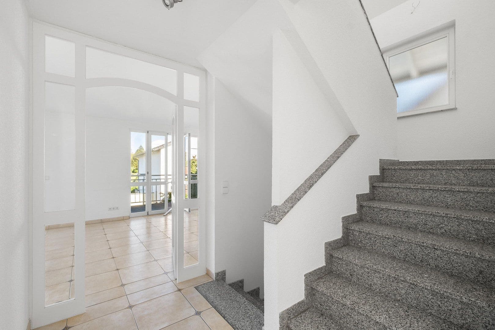 Prodej domu 240 m², pozemek 397 m², Sinsheim, Bádensko-Württembersko Prodej domu 240 m², pozemek 397 m², Sinsheim, Bádensko-Württembersko