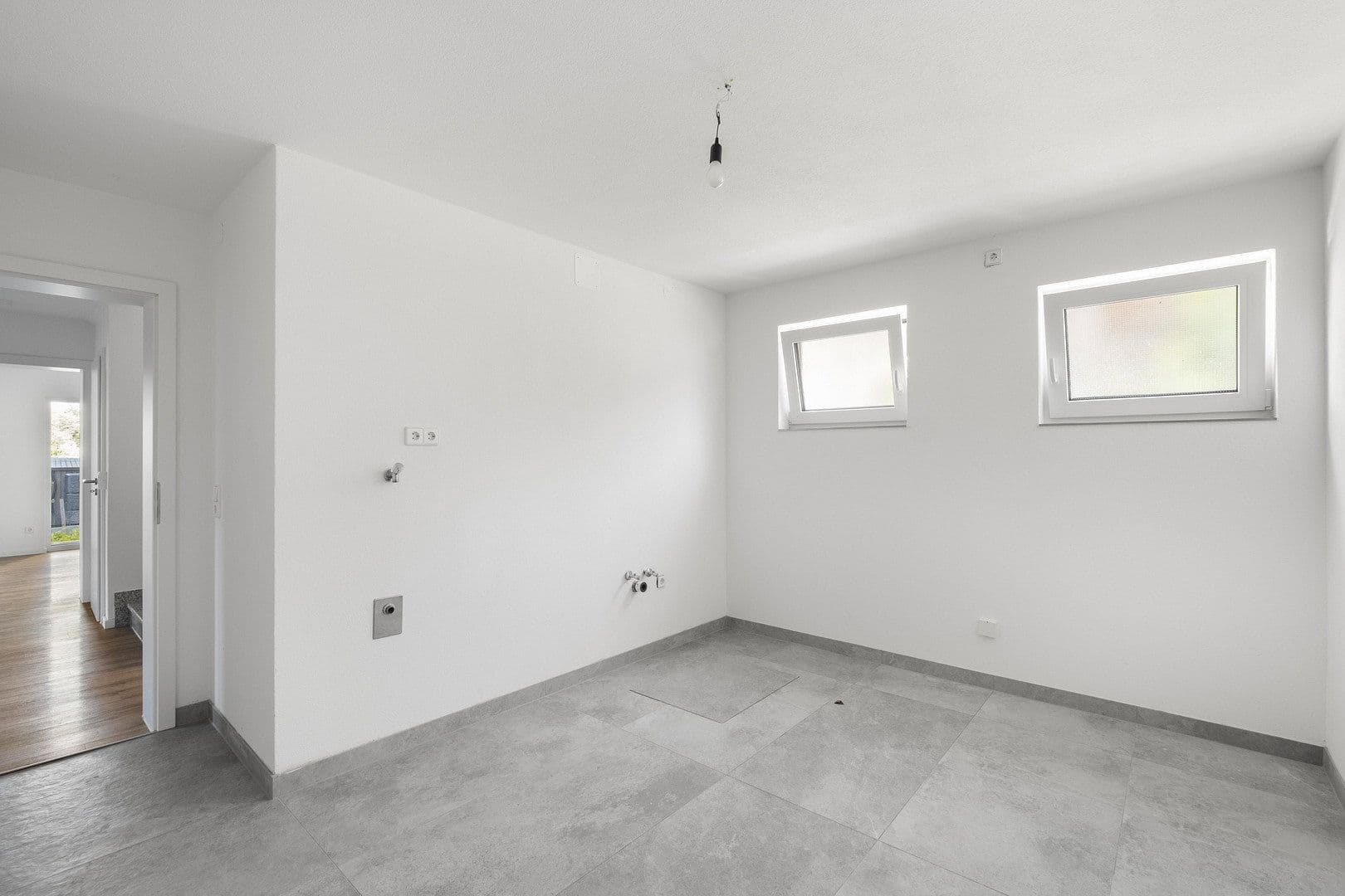 Prodej domu 240 m², pozemek 397 m², Sinsheim, Bádensko-Württembersko Prodej domu 240 m², pozemek 397 m², Sinsheim, Bádensko-Württembersko