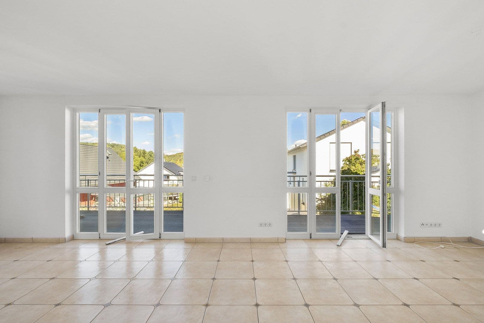 Prodej domu 240 m², pozemek 397 m², Sinsheim, Bádensko-Württembersko Prodej domu 240 m², pozemek 397 m², Sinsheim, Bádensko-Württembersko