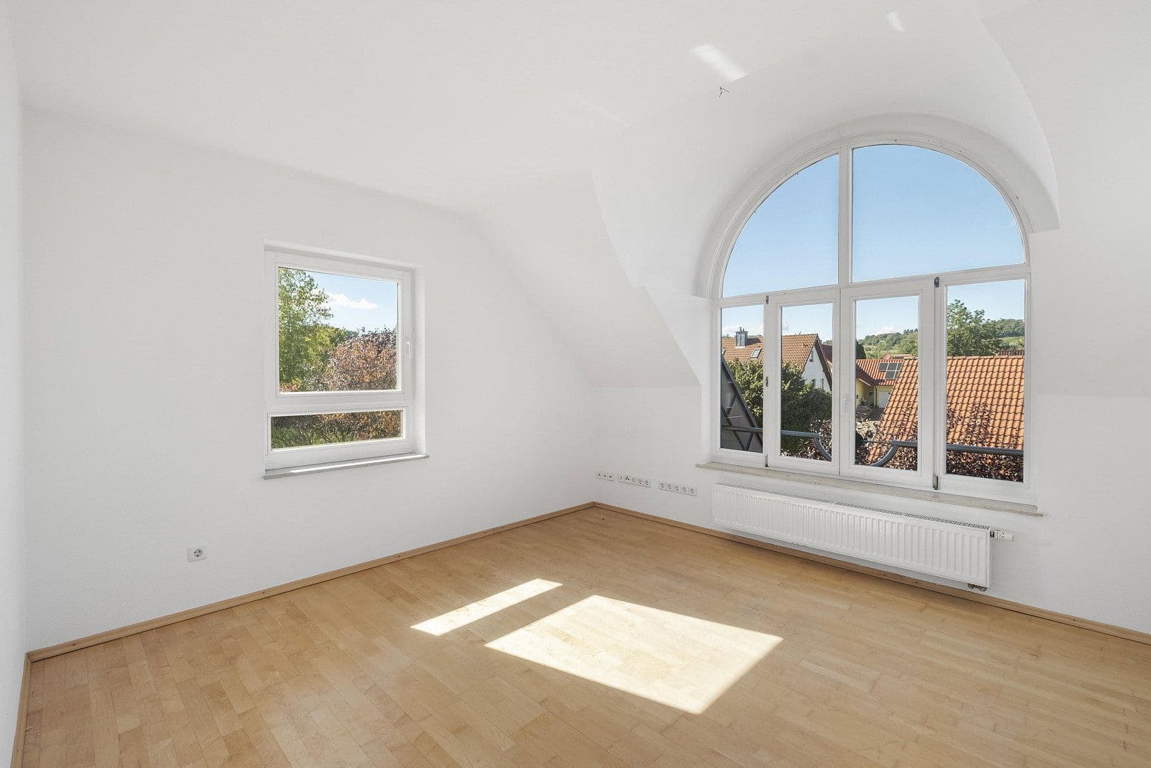 Prodej domu 240 m², pozemek 397 m², Sinsheim, Bádensko-Württembersko Prodej domu 240 m², pozemek 397 m², Sinsheim, Bádensko-Württembersko