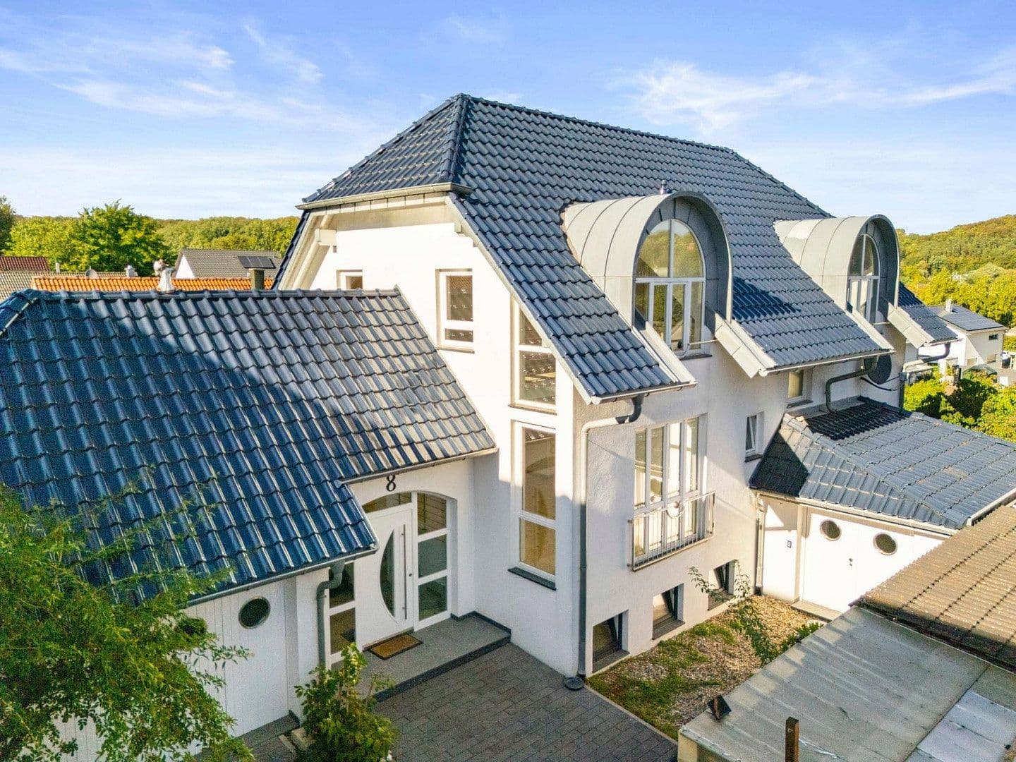 Prodej domu 240 m², pozemek 397 m², Sinsheim, Bádensko-Württembersko Prodej domu 240 m², pozemek 397 m², Sinsheim, Bádensko-Württembersko
