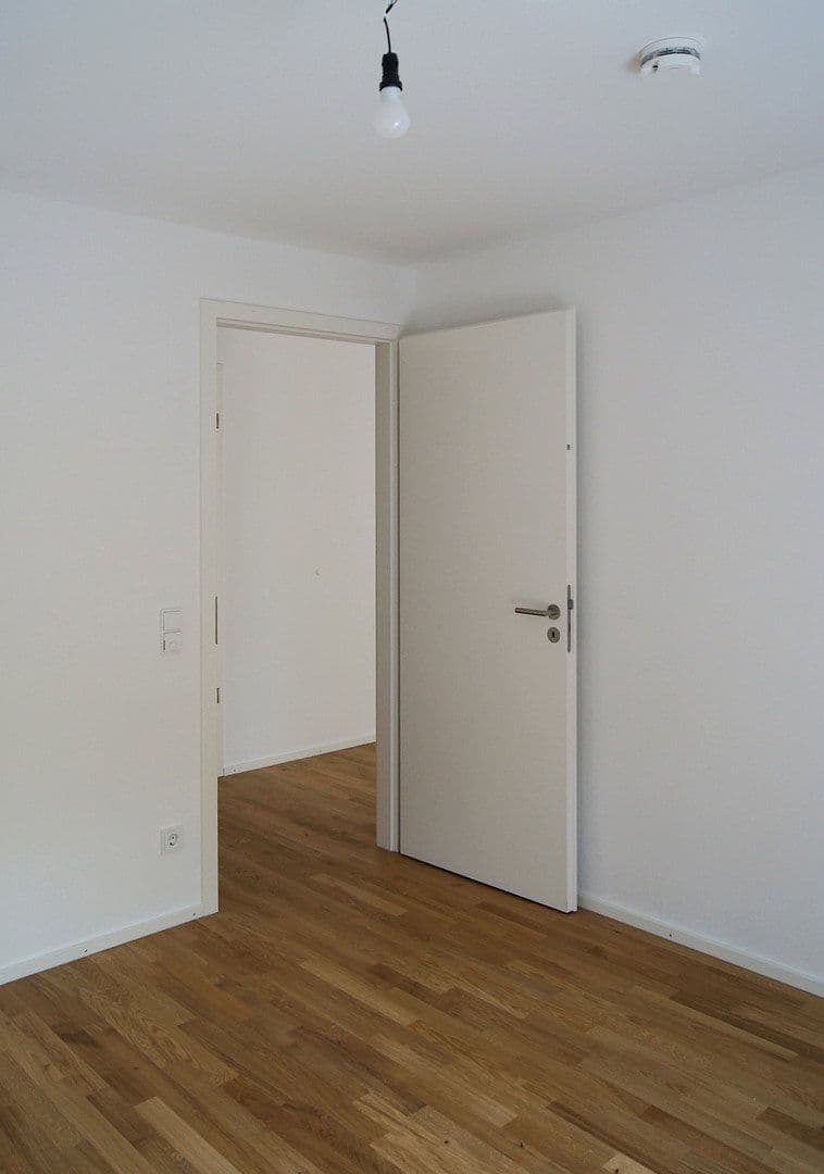 Pronájem bytu 2+1 43 m², Richard-Tauber-Straße 3, München, Bavorsko Pronájem bytu 2+1 43 m², Richard-Tauber-Straße 3, München, Bavorsko