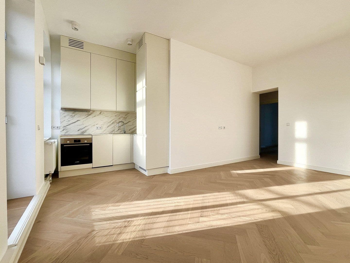 Pronájem bytu 3+1 62 m², Schöneberger Str. 9, Berlin, Berlín Pronájem bytu 3+1 62 m², Schöneberger Str. 9, Berlin, Berlín
