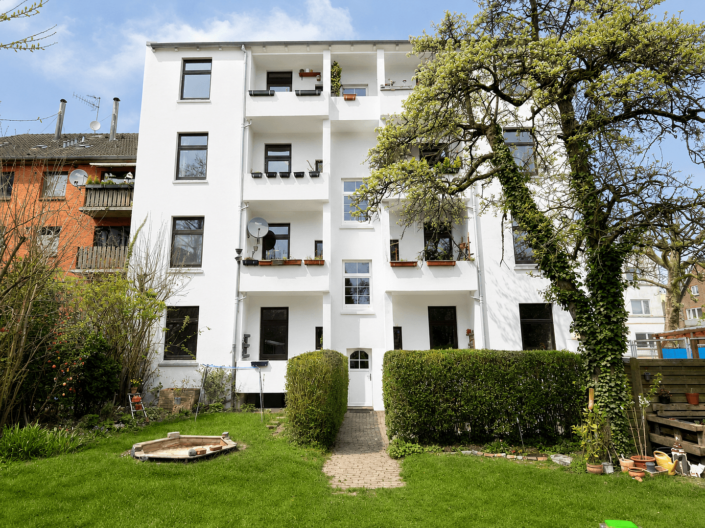 Prodej domu 613 m², pozemek 576 m², Wilhelmshaven, Dolní Sasko Prodej domu 613 m², pozemek 576 m², Wilhelmshaven, Dolní Sasko