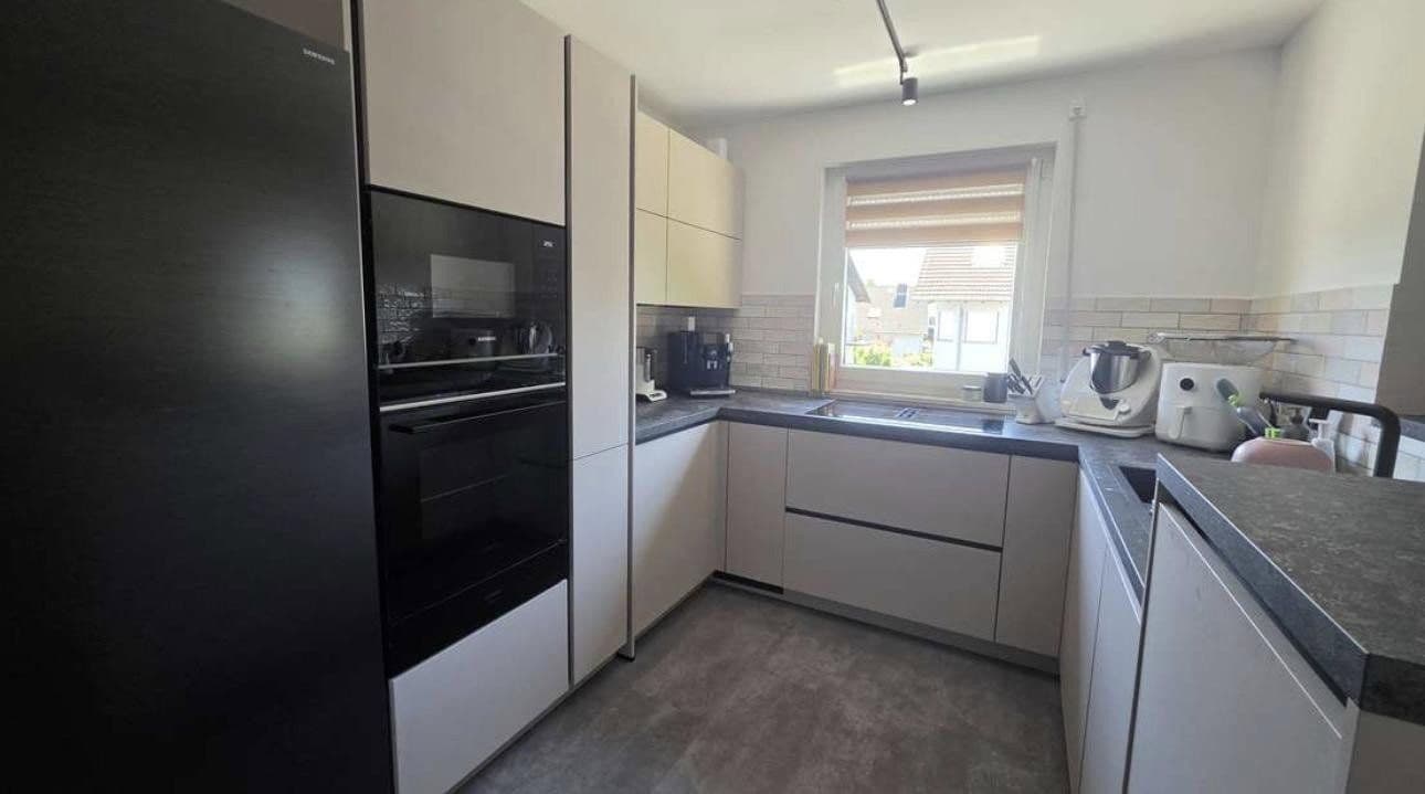 Pronájem bytu 7+1 152 m², Frankfurt, Hessen Pronájem bytu 7+1 152 m², Frankfurt, Hessen