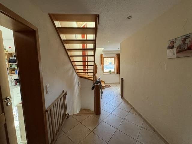 Prodej domu 184 m², pozemek 1.076 m², Ostrach, Bádensko-Württembersko Prodej domu 184 m², pozemek 1.076 m², Ostrach, Bádensko-Württembersko