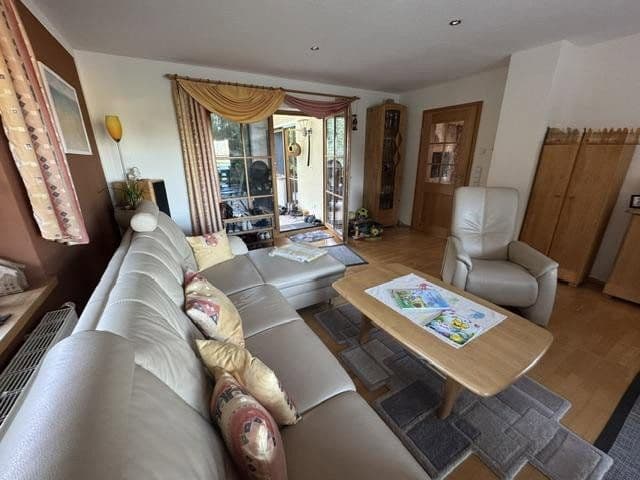 Prodej domu 184 m², pozemek 1.076 m², Ostrach, Bádensko-Württembersko Prodej domu 184 m², pozemek 1.076 m², Ostrach, Bádensko-Württembersko