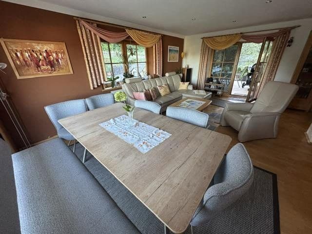 Prodej domu 184 m², pozemek 1.076 m², Ostrach, Bádensko-Württembersko Prodej domu 184 m², pozemek 1.076 m², Ostrach, Bádensko-Württembersko