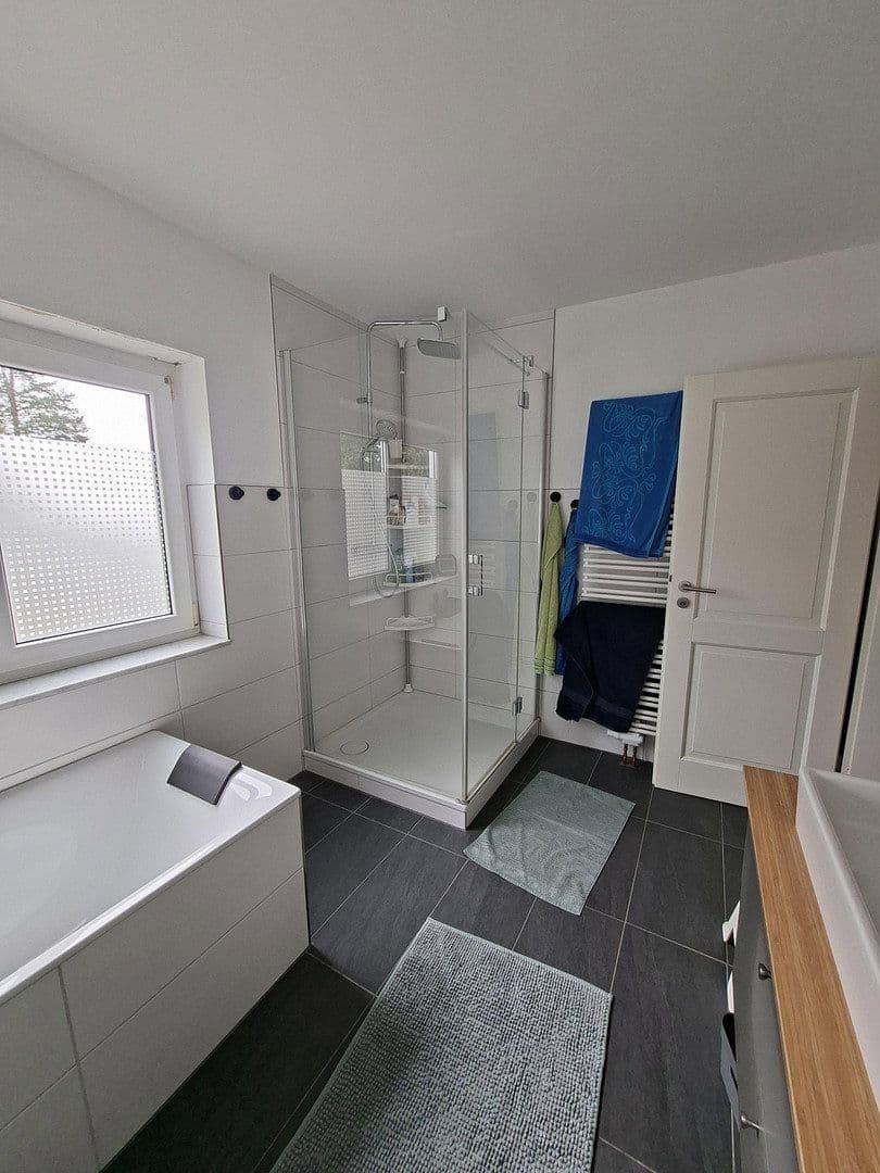 Prodej domu 104 m², pozemek 789 m², Siegburg, Severní Porýní-Vestfálsko Prodej domu 104 m², pozemek 789 m², Siegburg, Severní Porýní-Vestfálsko