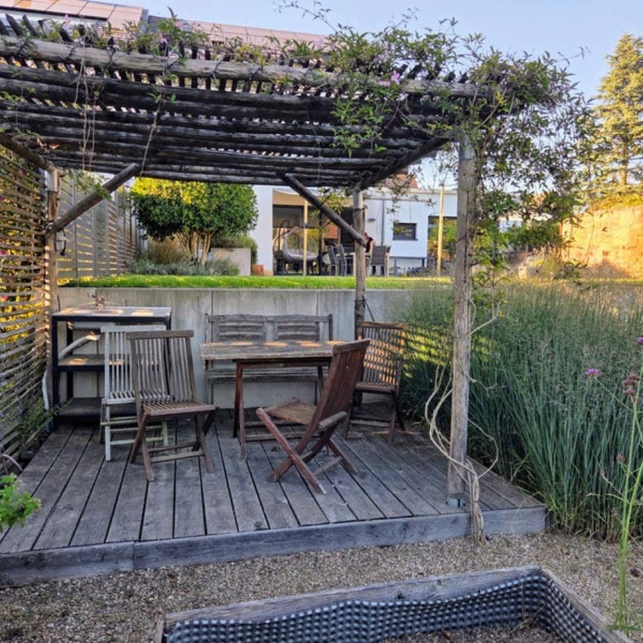 Prodej domu 260 m², pozemek 980 m², Hanhofen, Porýní-Falc Prodej domu 260 m², pozemek 980 m², Hanhofen, Porýní-Falc