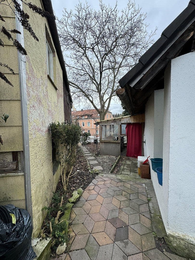 Prodej domu 400 m², pozemek 750 m², Neue Bergstraße 30, Landshut, Bavorsko Prodej domu 400 m², pozemek 750 m², Neue Bergstraße 30, Landshut, Bavorsko